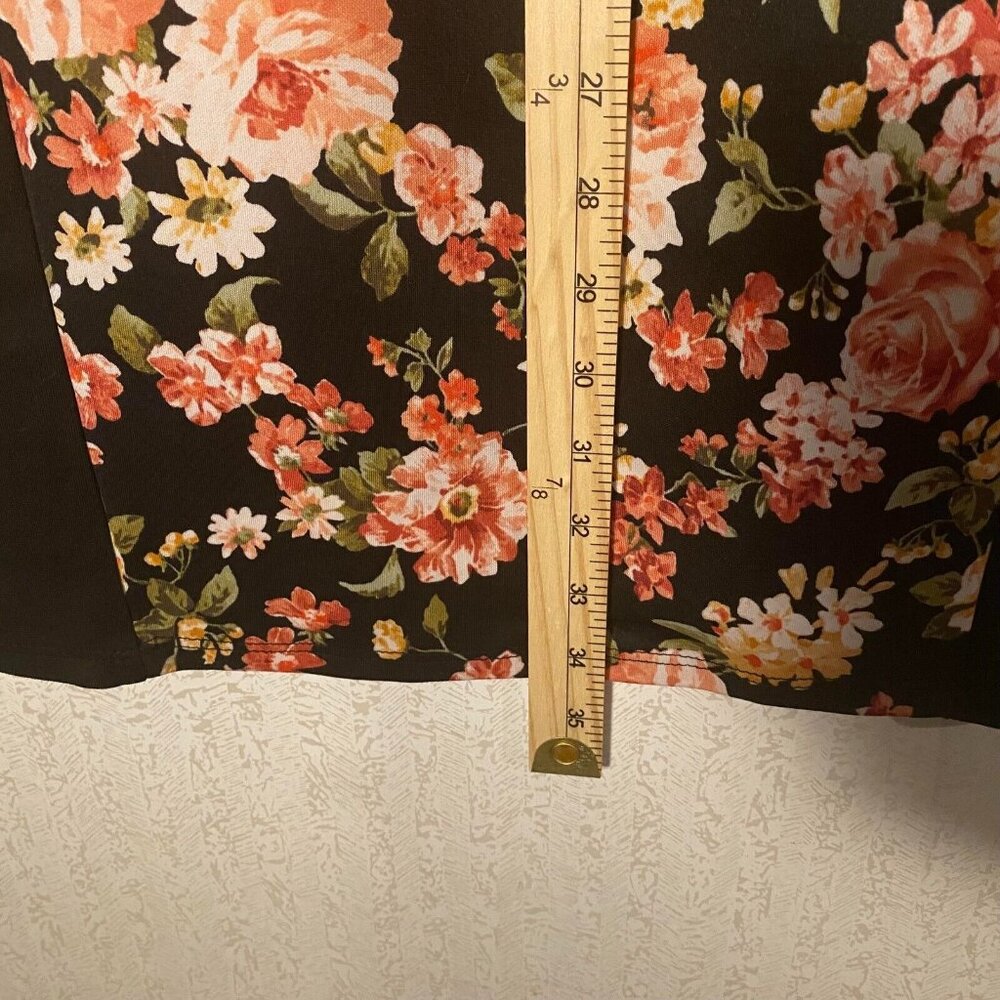 Annabelle Women's‎ Slimming Floral Sheath Dress Short Sleeve Black Size Medium - Picture 10 of 10